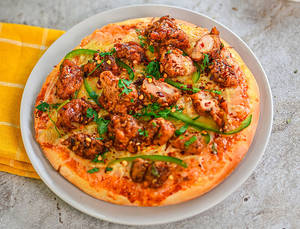 Hyderabad Spl Chicken Pizza