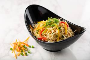 Hakka Noodles (Veg)
