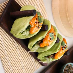 Crunchy Vegetable Bao with Chilli Mayo