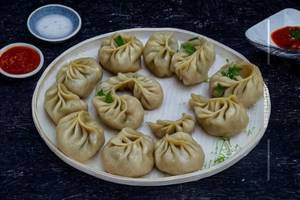 Paneer Momos Steam