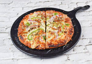 Onion capsicum corn pizza