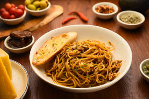 Burnt Chilli oil Spaghetti