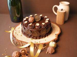 Ferrero Rocher Cake 0.65 Kg