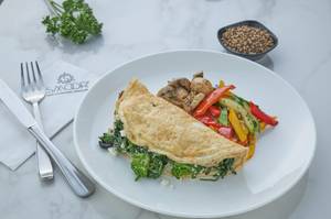 Fluffy Egg White Omelette With Vegetables