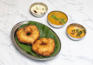 Medu Vada (2 Pcs)