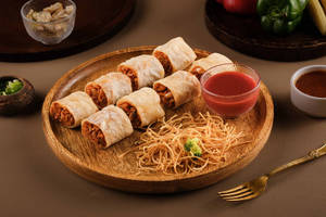 Chicken Spring Rolls & Fuyong