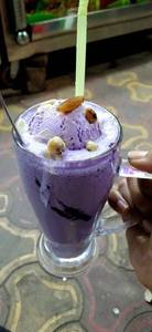 Black Current Milkshake
