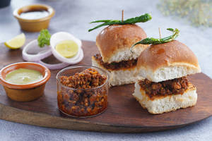 Keema Pav
