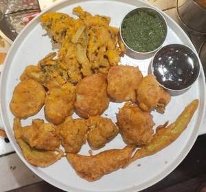 Mix Pakoda [1 kg]