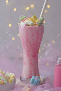 Bubble Gum Shake
