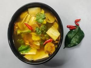 Tom Yum Soup (Veg)