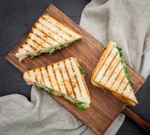 Veg club sandwich 