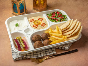 Falafel & Hummus Meal Box