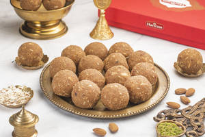 Atta Dry Fruit Laddu