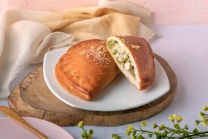 Cheese & Herb Paneer Pocket