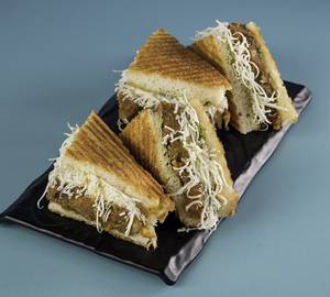 Aloo Matar Cheese Grill Sandwich
