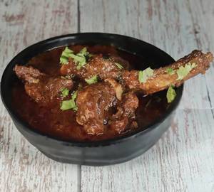 Lehsuni Wala Chicken Curry  Dehati Style Mein