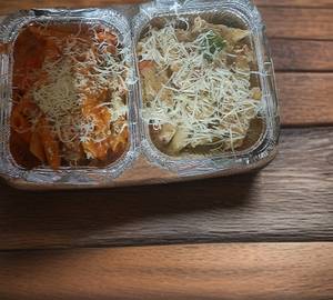 Pink sauce + white sauce + pepsi/slice