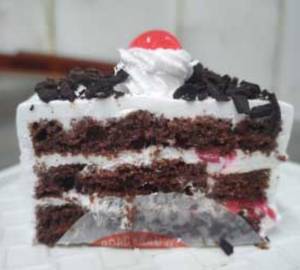 Black Forest Pastry (2 Pieces)