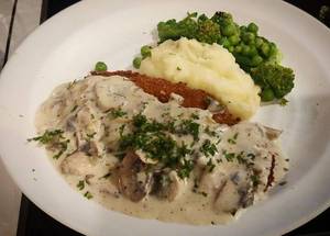 Panko Fried Chicken Steak With Creamy Mushroom Sauce 
