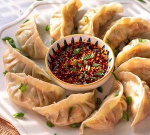 Veg Steamed Momos (5 pieces)
