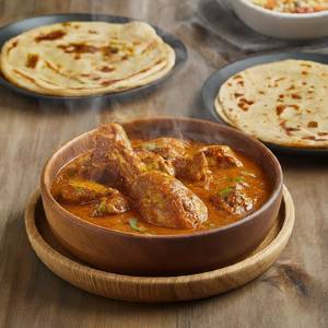 Chicken Masala With 3 Butter Roti
