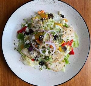 Greek Salad With Chicken 