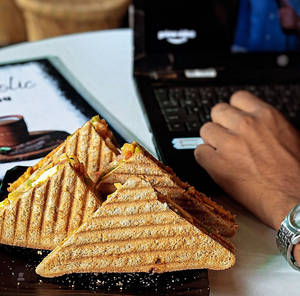Takatak Special Sandwich [4 Pieces]