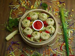Steam Momos Veg