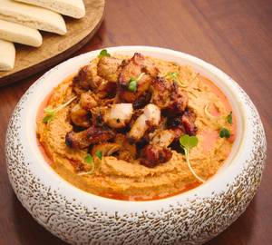 Amritsari Chole Hummus With Chickenchunks