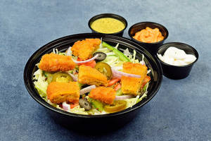 Crunchy Fusion Paneer Salad