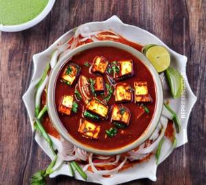 Paneer In Hot Garlic Sauce Gravy