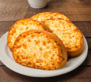 Cheese garlic bread