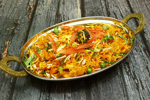 Veg Biryani With Raita