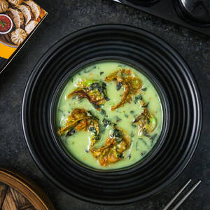 Leafy Green Soupy Chicken Momo
