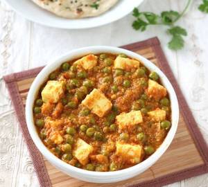Matar Paneer
