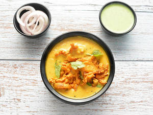Kadhi Pakoda