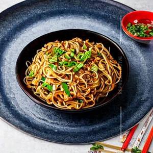 Burnt Garlic Noodles (Pork)