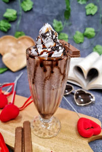 Kit Kat Shake