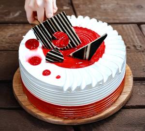 Strawberry Cake (500Gm)