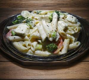 Paneer White Sauce Pasta