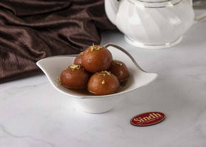 Gulab Jamun (4 Pcs)