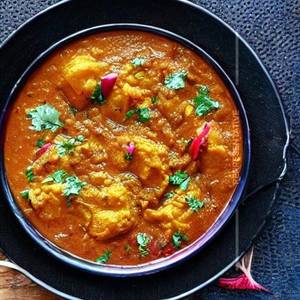 Aloo Gobi Mattar (Gravy)