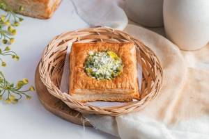 Corn & Cheese Puff