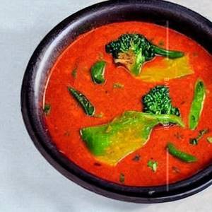 Vegetable In Red Thai Curry