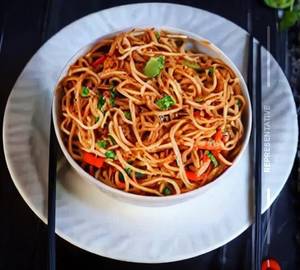 Chicken Schezwan Noodles