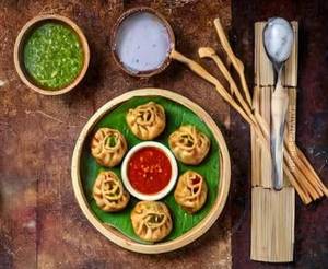 Veg Peri Peri Momos (Fried)