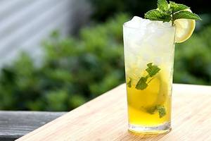 Saffron Creme mojito