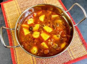 Aaloo Matar Tamatar Rasili