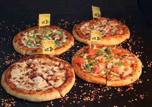 4 Single Topping Pizza Combo